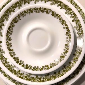 10 vintage corelle crazy daisy plates
